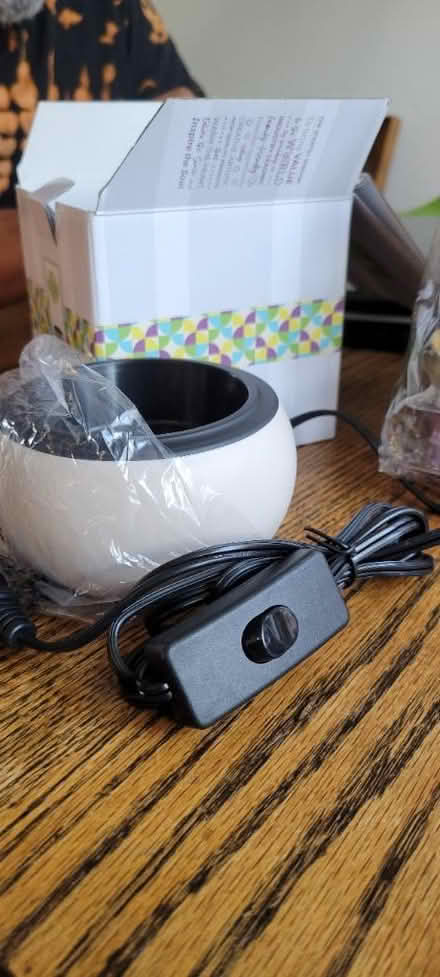 Photo of free Scentsy fragrance cubes & warmer (El Sobrante) #2