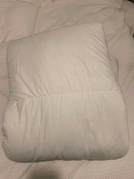 Photo of free Single ikea duvet 12 tog (NG9) #1