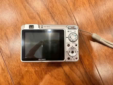 Photo of free Sony Cybershot Digital Camera (SW7) #2