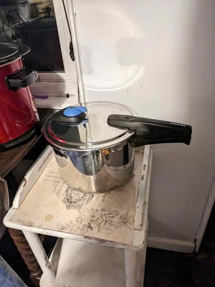 Photo of free Tefal pressure cooker (ME5) #1
