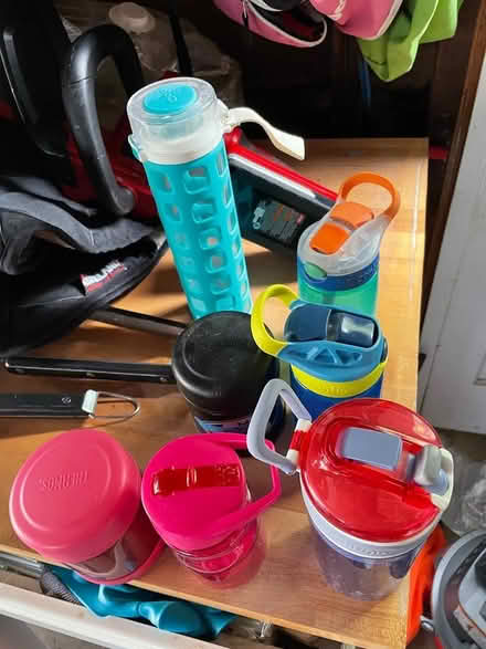 Photo of free Kids water bottles/food containers (San Anselmo) #2