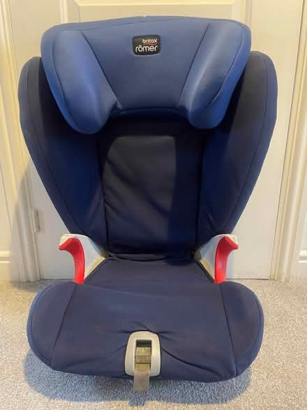 Photo of free Car seat Britax Romer isofix 15-36kg (Spital CH62) #1