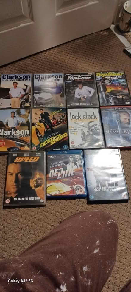 Photo of free Dvds (DE56 neather heage) #1