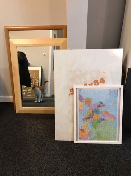 Photo of free Mirrors and picture frames (Carshalton SM5) #1
