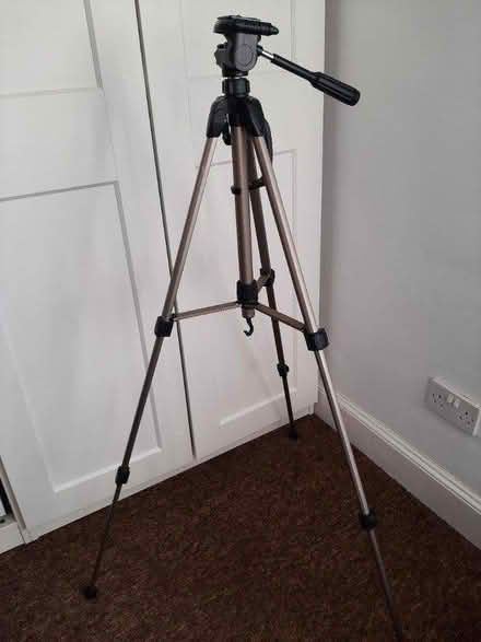 Photo of free Camera tripod (HP22 Halton Camp) #3