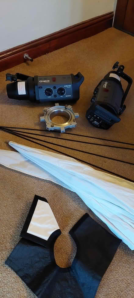 Photo of free Studio lighting equipment (Glusburn BD20) #2