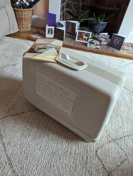 Photo of free singer sewing machine (bristol BS7) #2