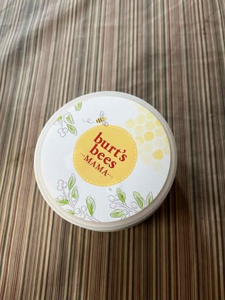 Photo of free Burt's Bees "Mama" belly butter (Ball Square) #2