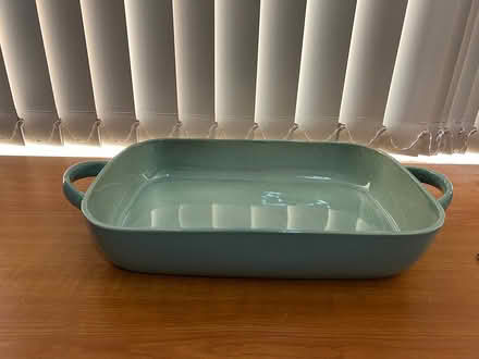 Photo of free Stoneware Baking Dish (Thurgoona) #1