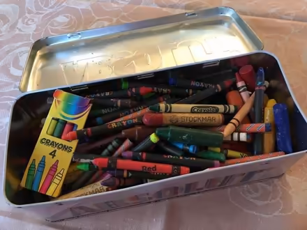 Photo of free Crayons (Hertford SG13) #1