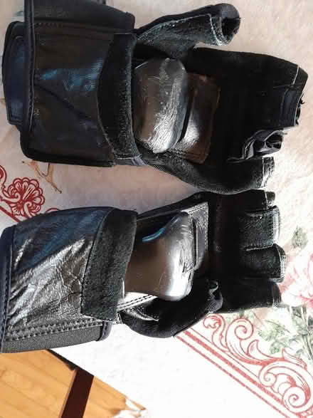 Photo of free wrist guards (60657) (near Belmont and Greenview) #2