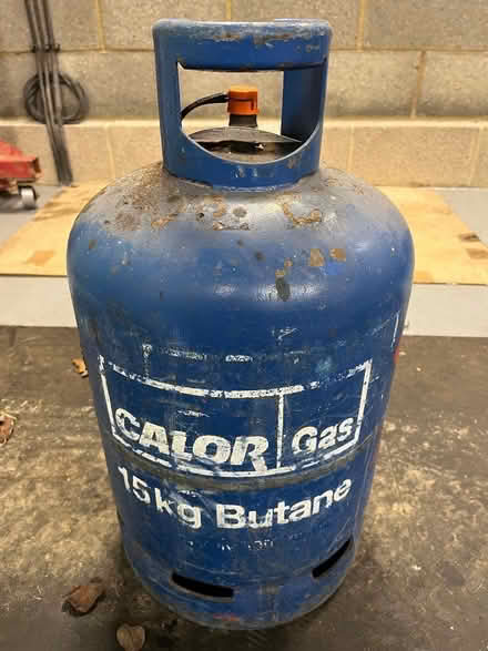 Photo of free 15kg Calor Butane Gas bottle (Kingsclere RG20) #1