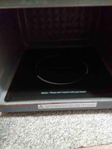 Photo of free White sandstrom 800W microwave (Hereford HR1) #2