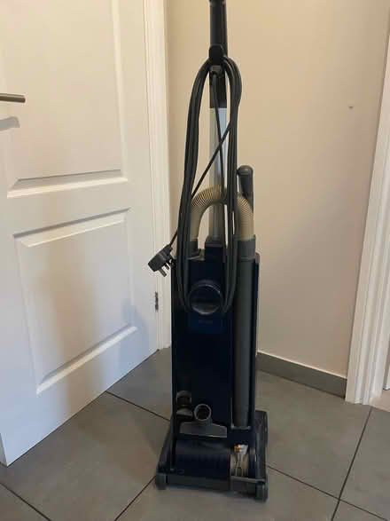 Photo of free Sebo vacuum cleaner (Barnet EN5 nr Arkley) #3