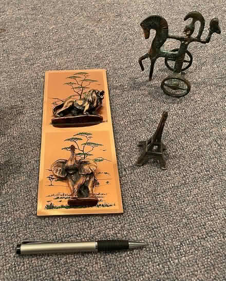 Photo of free African, France & Greek souvenirs (Hunt Club Park) #1