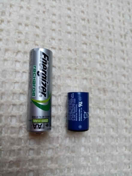 Photo of "Half AA" battery, or ideally two (Kendal LA9) #1