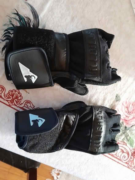 Photo of free wrist guards (60657) (near Belmont and Greenview) #3