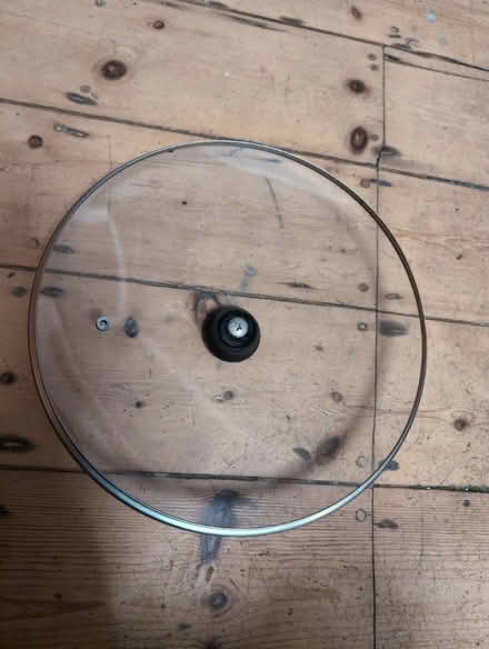 Photo of free Lid for frying / casserole pan 28cm (SE27) #2