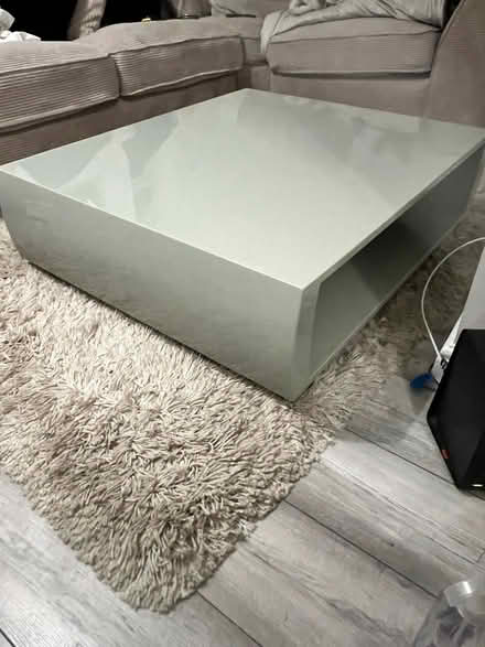 Photo of free Dwell high gloss coffee table (Basildon) #1