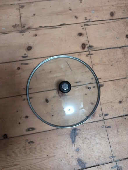 Photo of free Lid for frying / casserole pan 28cm (SE27) #1