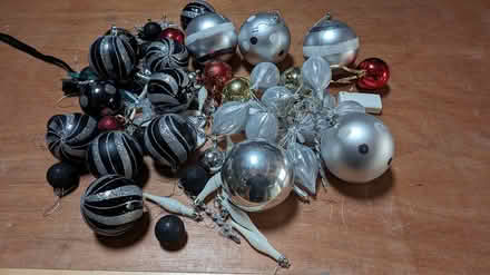 Photo of free Christmas decorations (Bare) #1