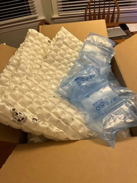 Photo of free Air pillows and boxes (Ballard) #1