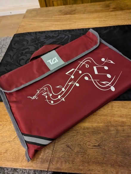 Photo of free Carry bag - velcro closer (Ermin Park GL3) #1