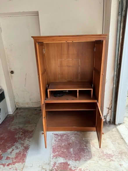 Photo of free Armoire (Hull & El Camino) #2