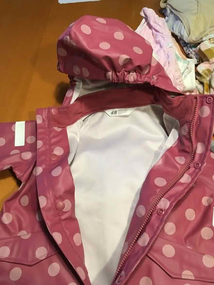 Photo of free H&M girl raincoat 2-4years (Longden/Shrewsbury) #1