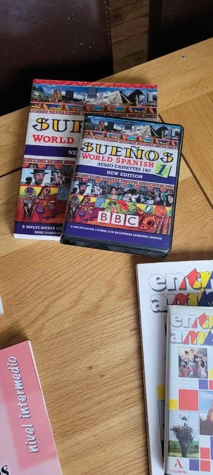 Photo of free Spanish Learning Books (Fareham PO16) #3