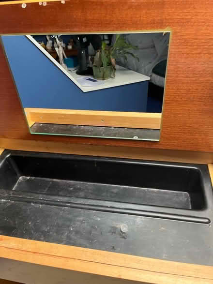 Photo of free Desk (Hereford whitecross) #1