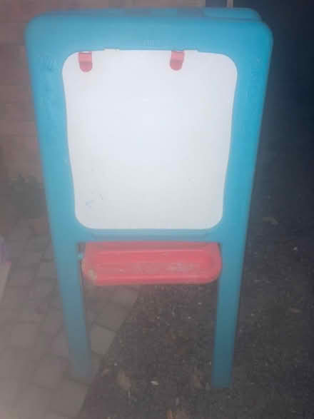 Photo of free Children’s white and black board (AL4) #1