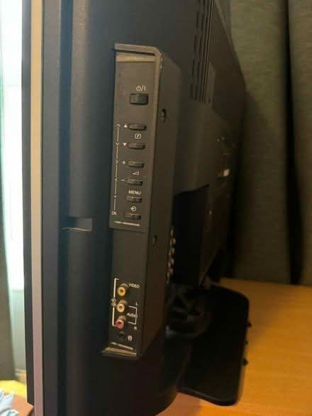 Photo of free TV Toshiba Regza 26” (SE16 Rotherhithe) #1