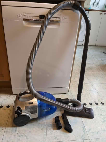Photo of free hoover (Crouch End N8) #2