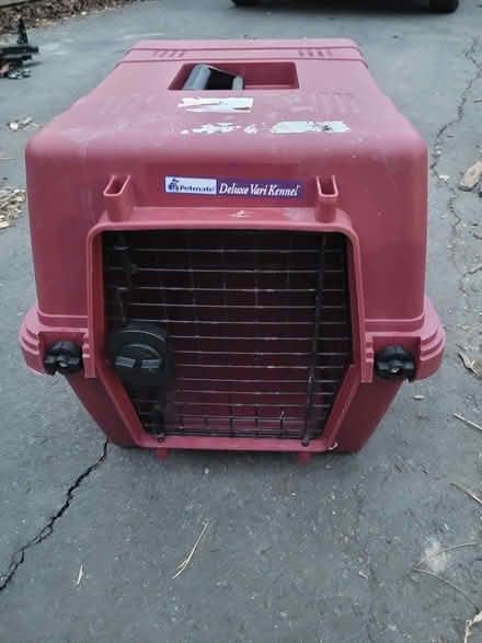 Photo of free Cat/dog carrier (Streetsville area) #1
