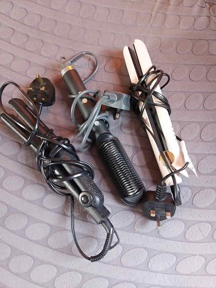 Photo of free Straightens S9 Sheffield (Sheffield S9 Handsworth) #1