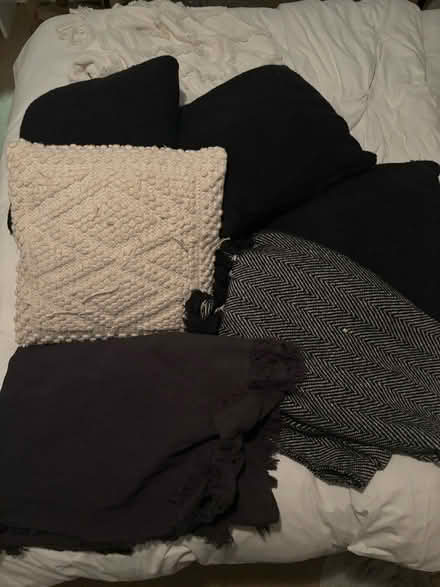 Photo of free Throws & Cushions (Kew Gardens TW9) #1