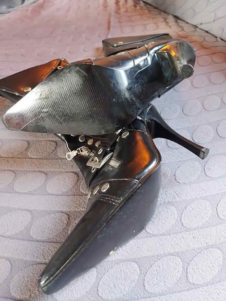 Photo of free Boots S9 Sheffield (Sheffield S9 Handsworth) #1