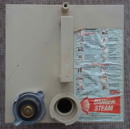 Photo of free Steam wallpaper stripper (Wokingham RG40) #4