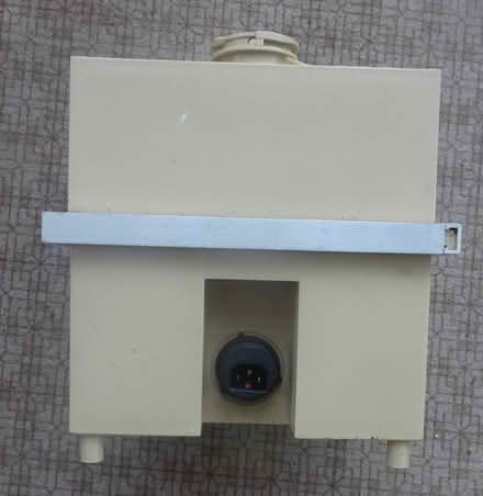 Photo of free Steam wallpaper stripper (Wokingham RG40) #2