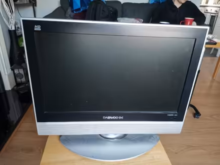 Photo of free 20 inch tv (G21 balornock) #1