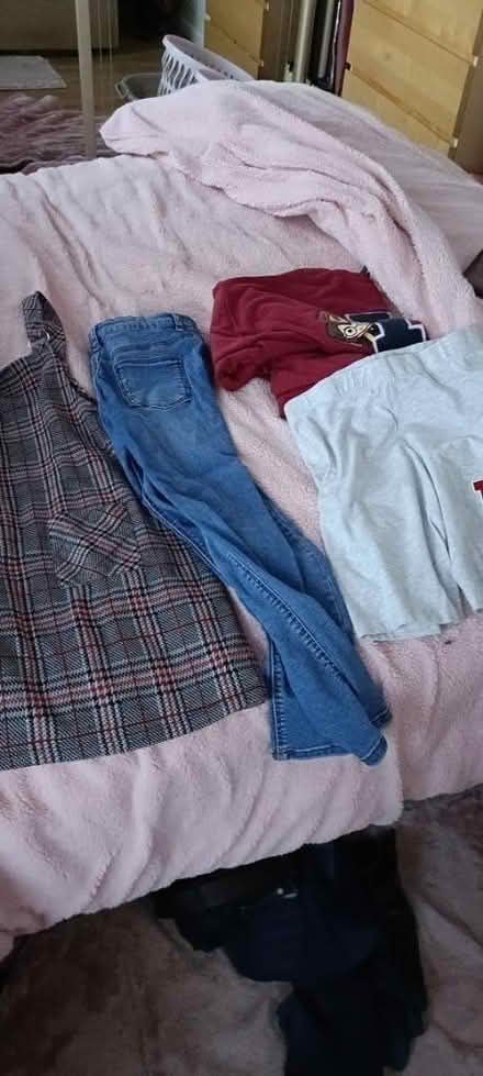 Photo of free Girls bundle (SE3 Blackheath) #1