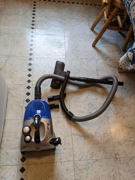 Photo of free hoover (Crouch End N8) #4