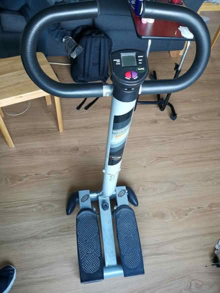 Photo of free Stepper (G21 balornock) #2