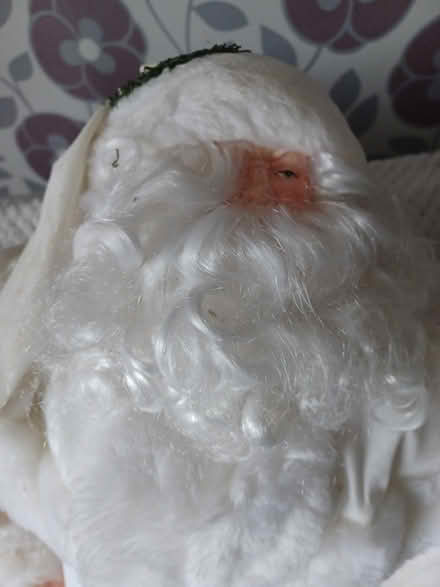 Photo of free A very tall santa claws (B63 halesowen) #1