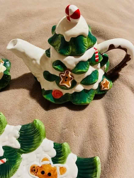 Photo of free Christmas Tea Set (Rose Grove BB12) #2