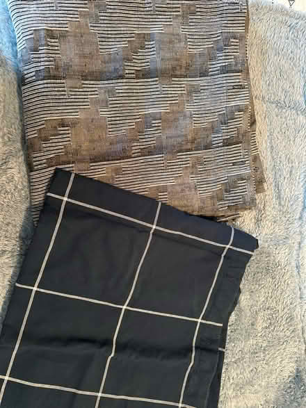 Photo of free Bathroom stuff (Norland Ave, Chbg) #2