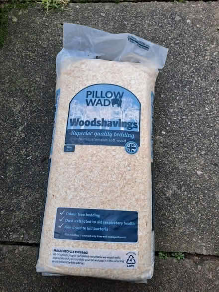Photo of free New bag of woodshavings 1kg (Caversham RG4) #1