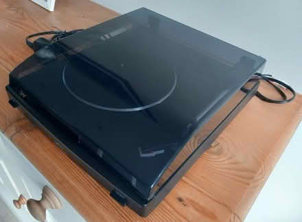 Photo of free Record Deck (EN7 Cheshunt) #1