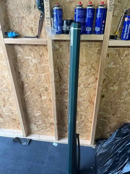 Photo of free Pull down projector screen (Feltham TW14) #1